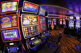 Various Features Included by Online Slot Machines